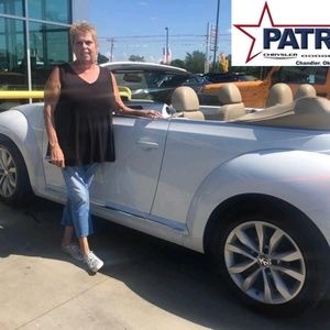 Meet your Posher, Tia